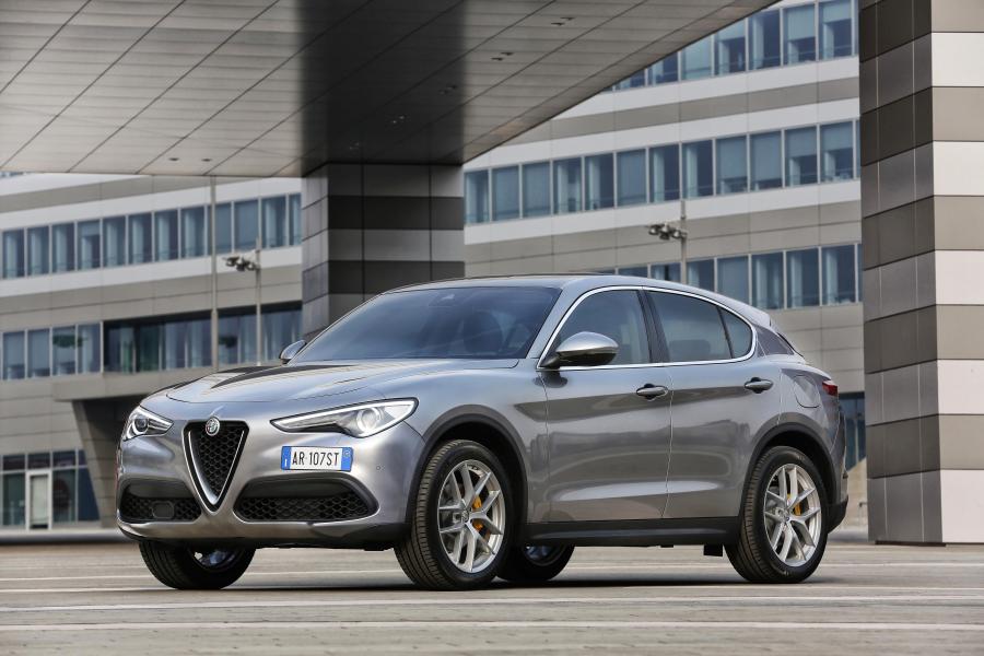  Alfa Romeo Stelvio (949) 2017 года  (WW) (фото 31 из 114)